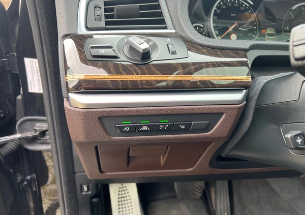 BMW Seria 5 cena 120000 przebieg: 160000, rok produkcji 2016 z Radom małe 352